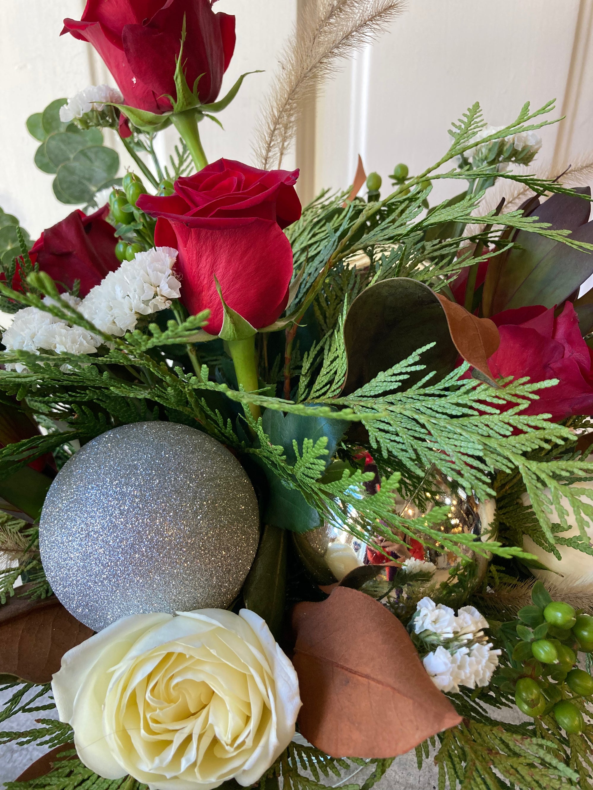 glitz and glamour centerpiece