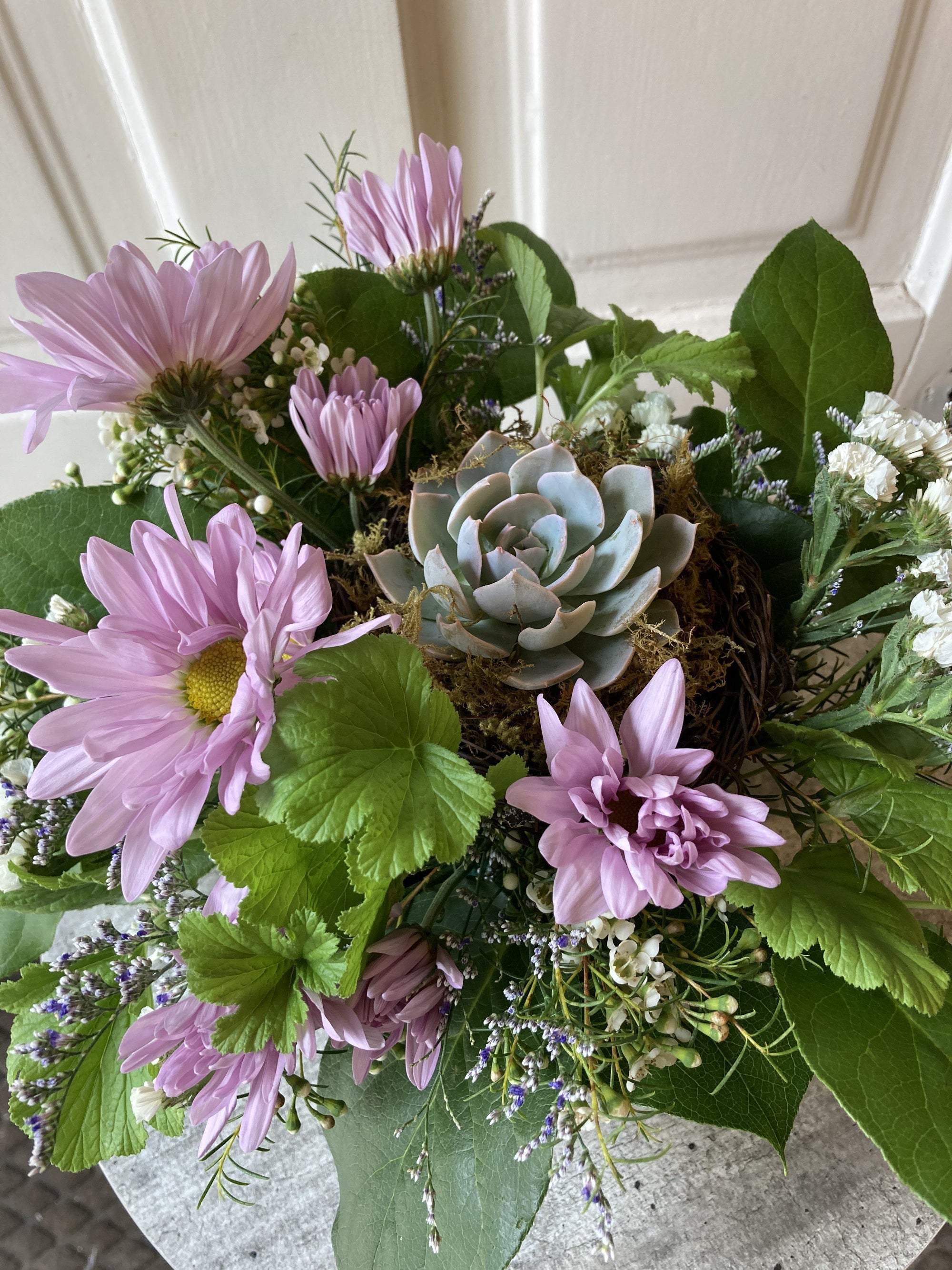 weekly or monthly flower subscription