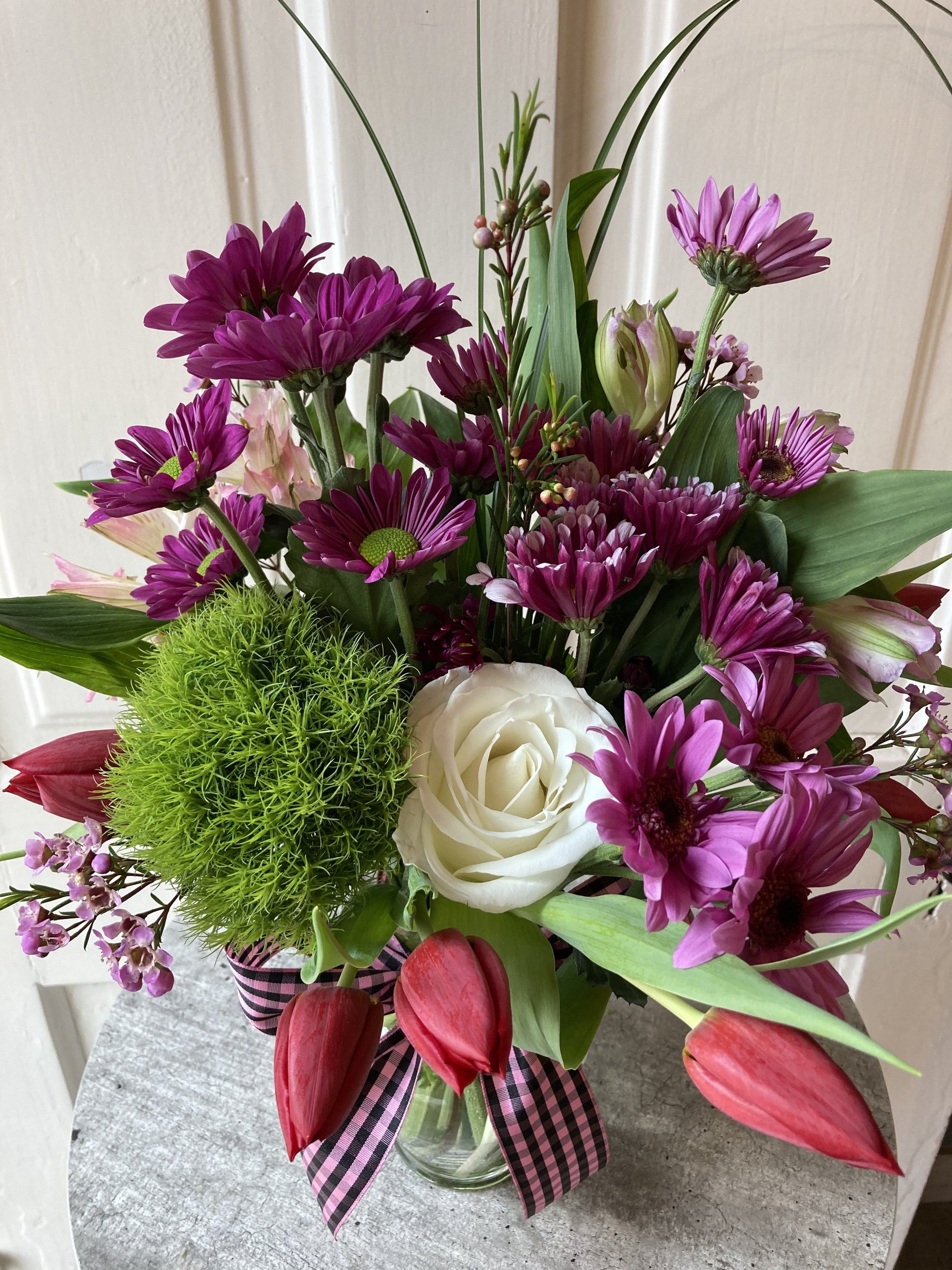 weekly or monthly flower subscription