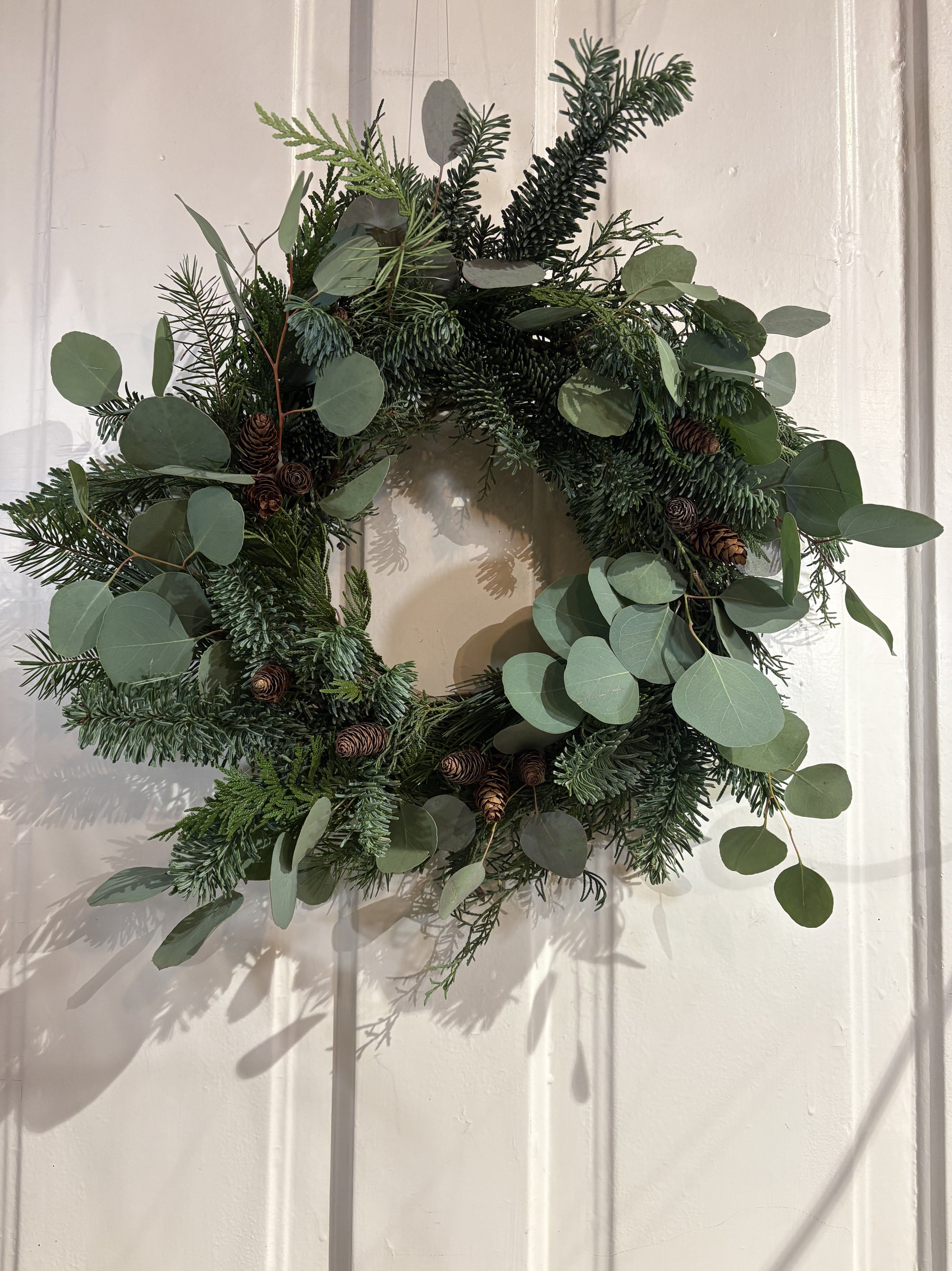 small holiday wreath