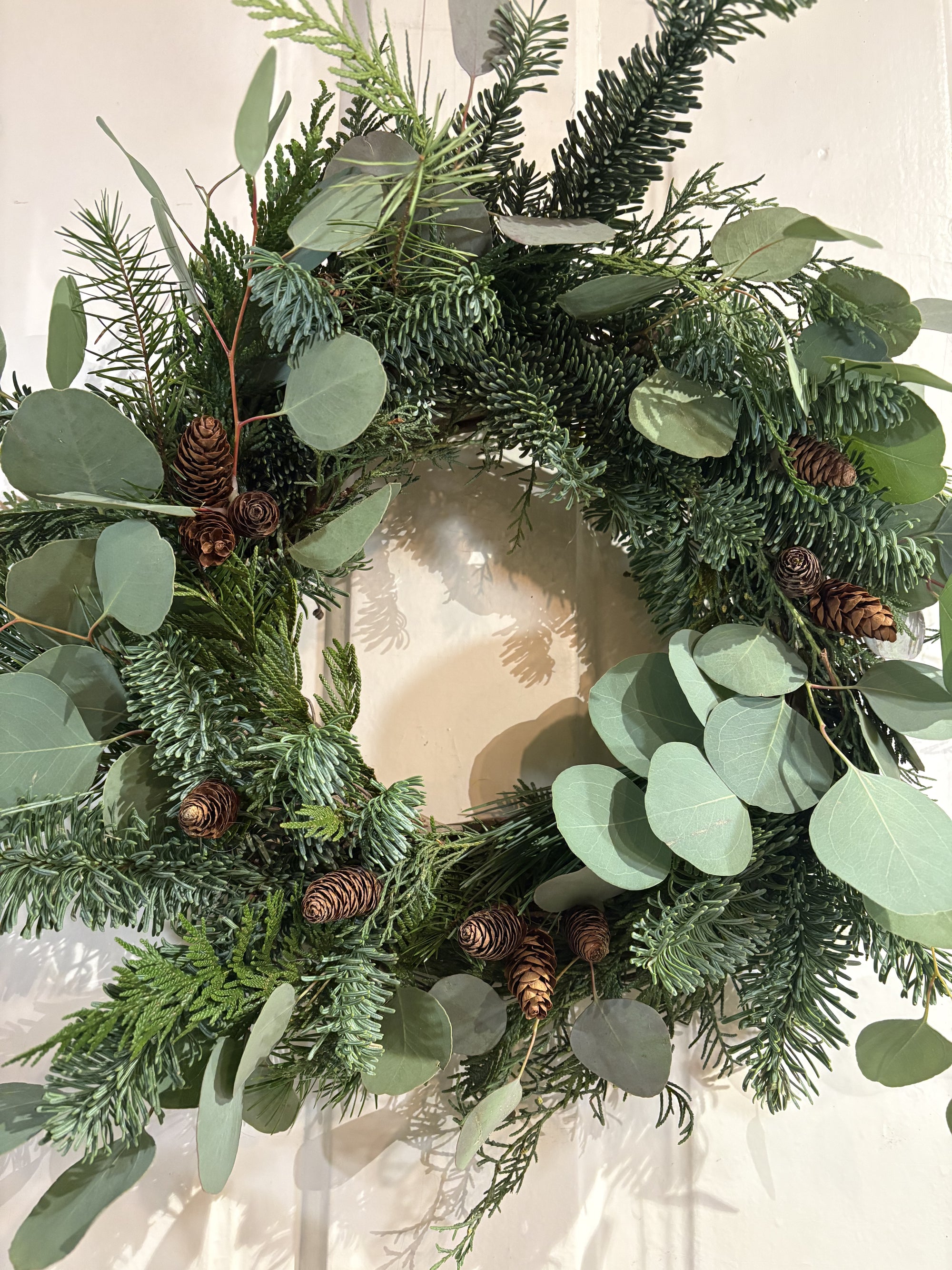 small holiday wreath