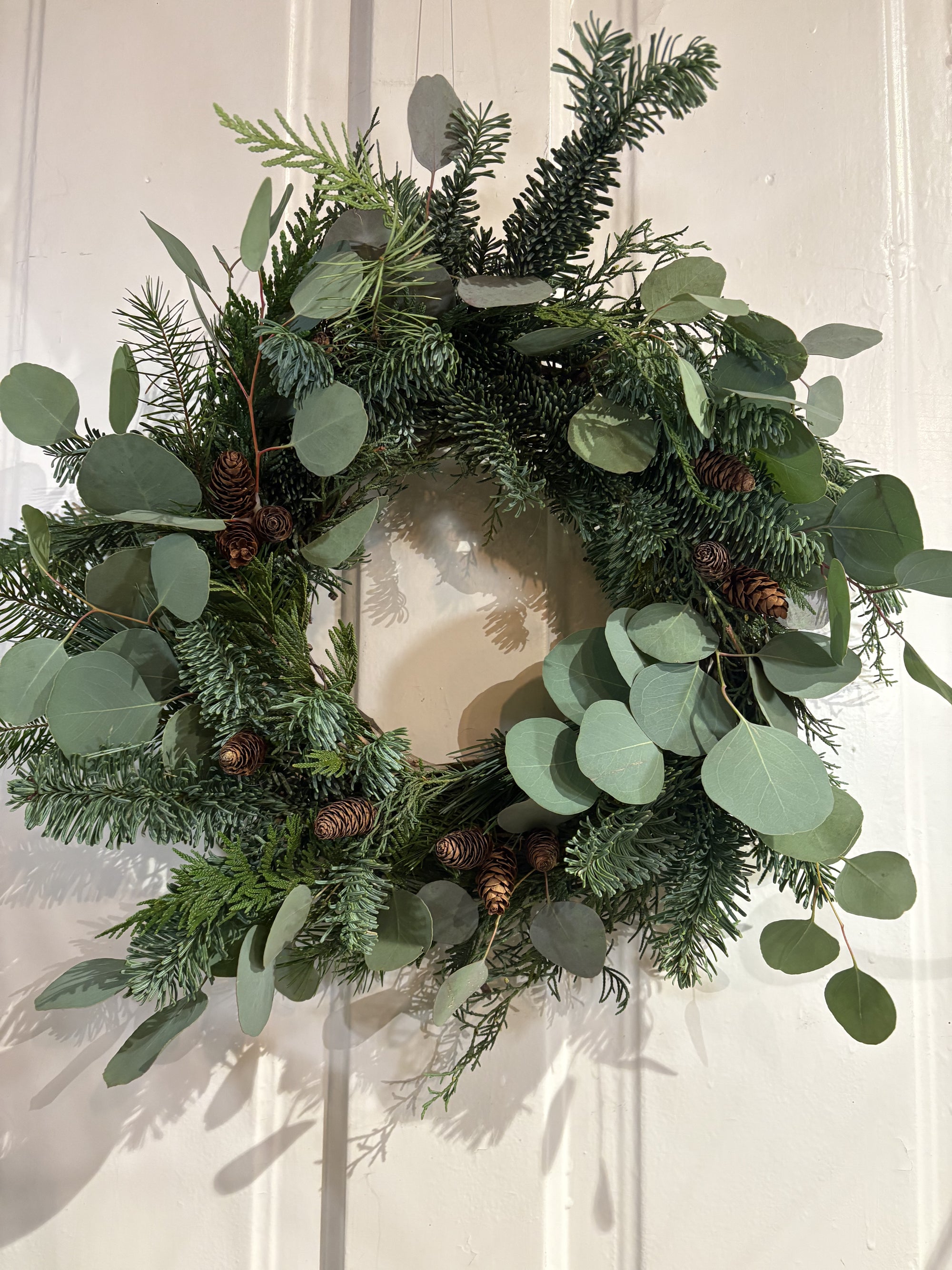 small holiday wreath