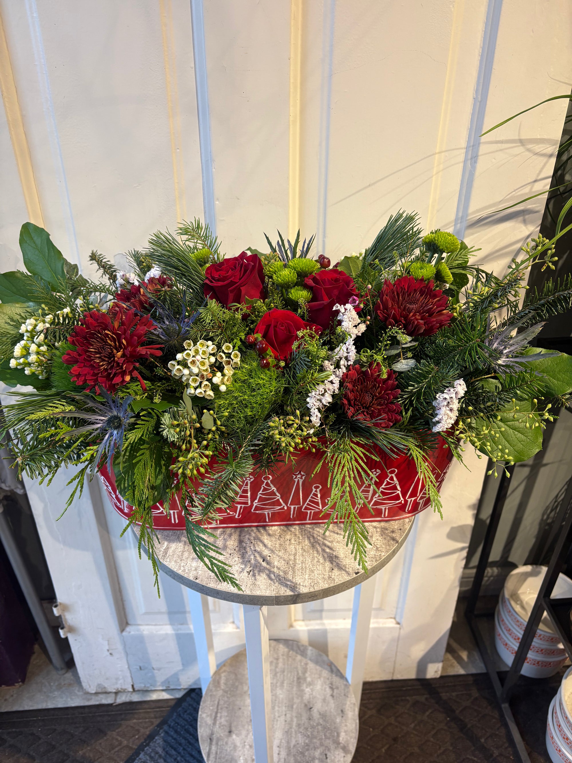 rock in’ round the Christmas tree