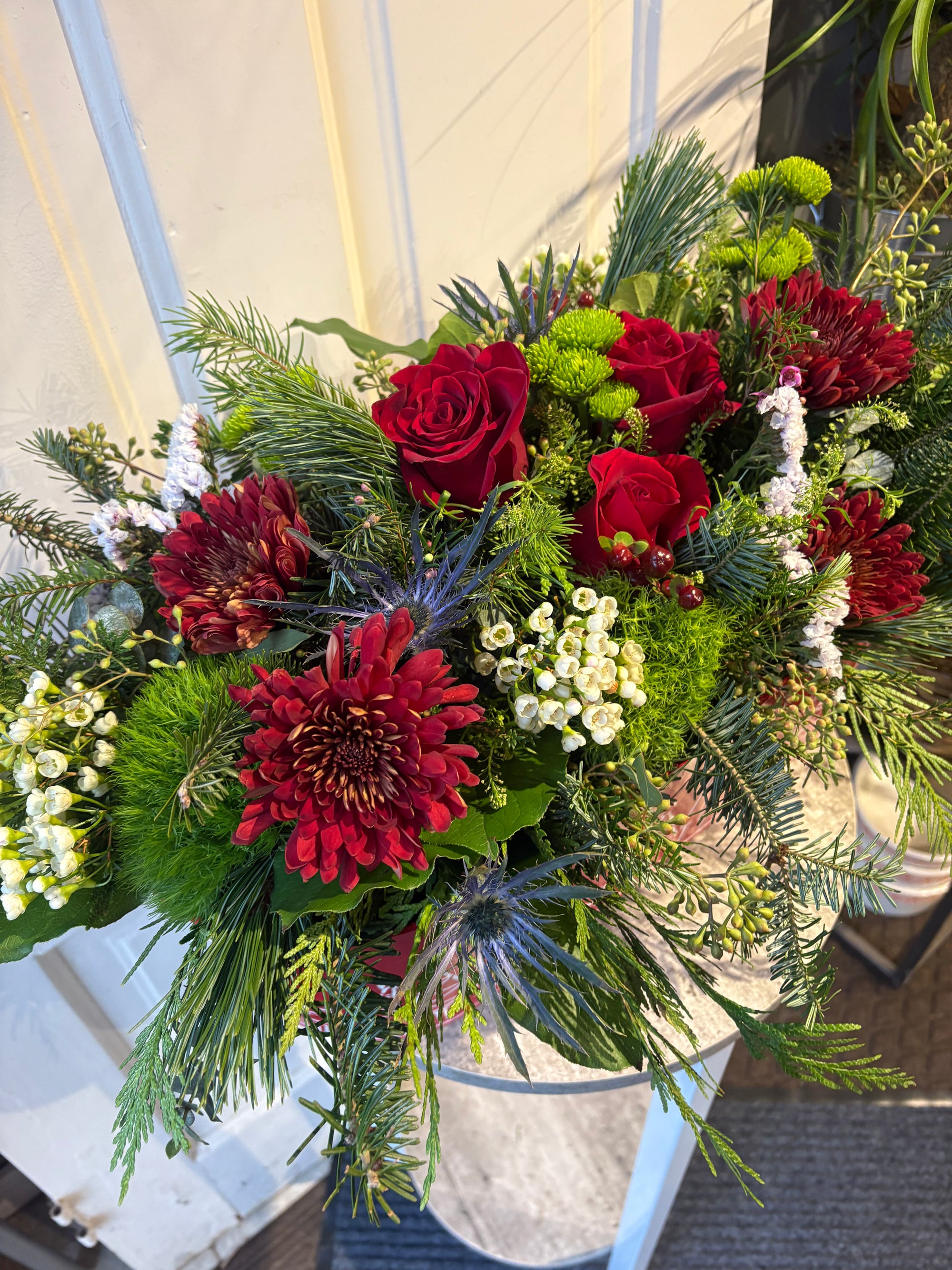 rock in’ round the Christmas tree