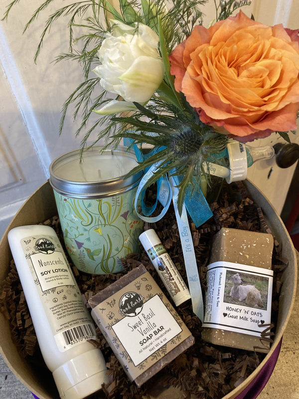 new mom basket (baby boy) - Petal Pusher