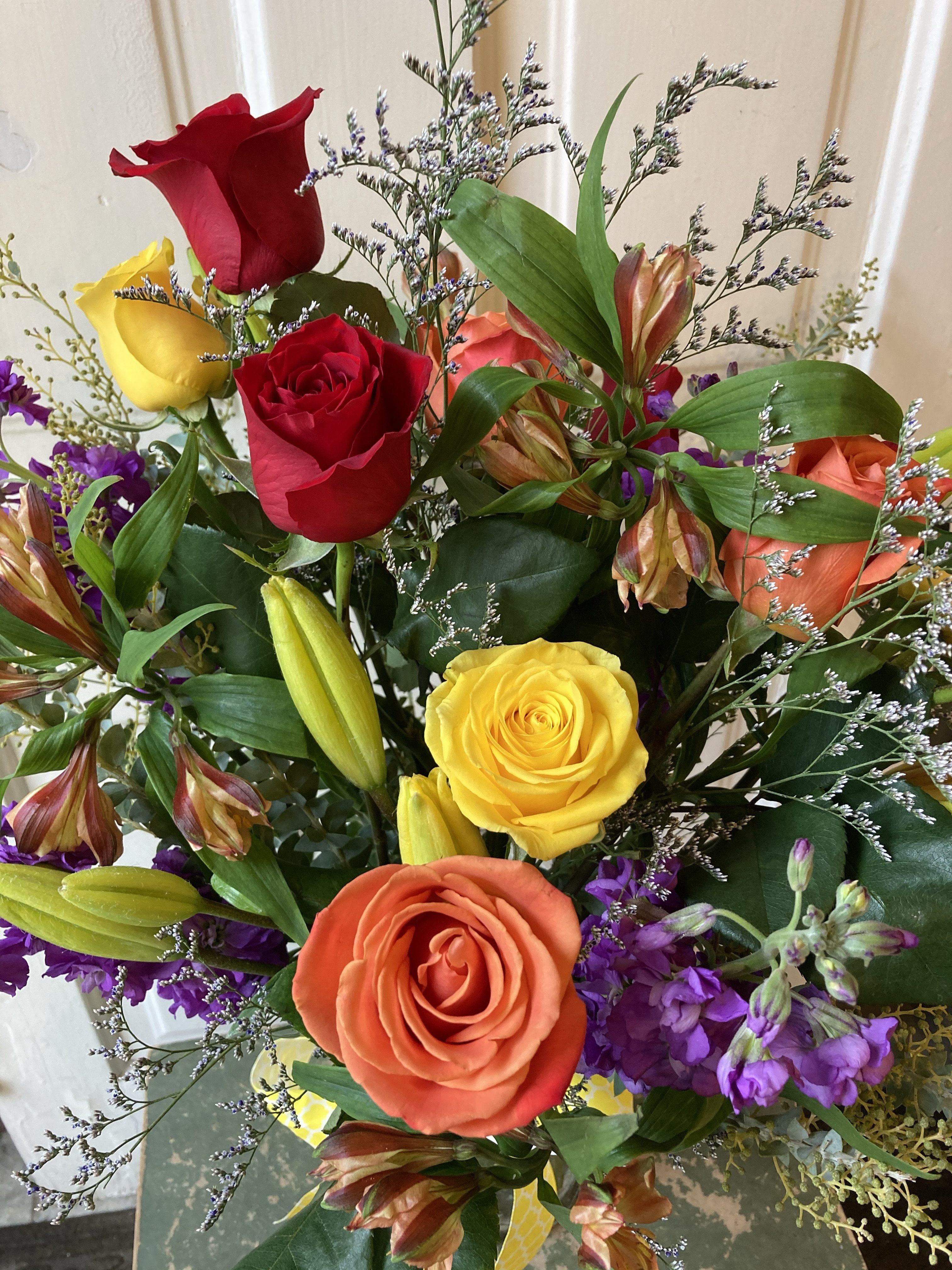 Petal Pusher Florist - Order Online - Send Contemporary Flowers